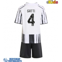 Juventus Federico Gatti #4 Replica Home Minikit 2025-26 Short Sleeve (+ pants)
